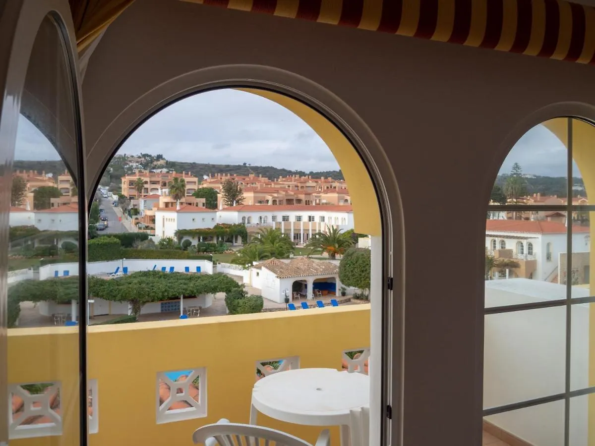 Luz Bay Hotel