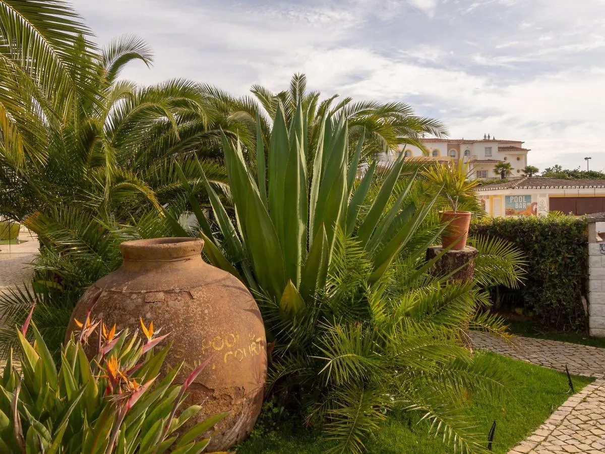 Luz Bay Hotel