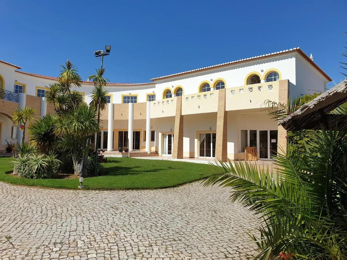 Luz Bay Hotel 4*,  Portugália