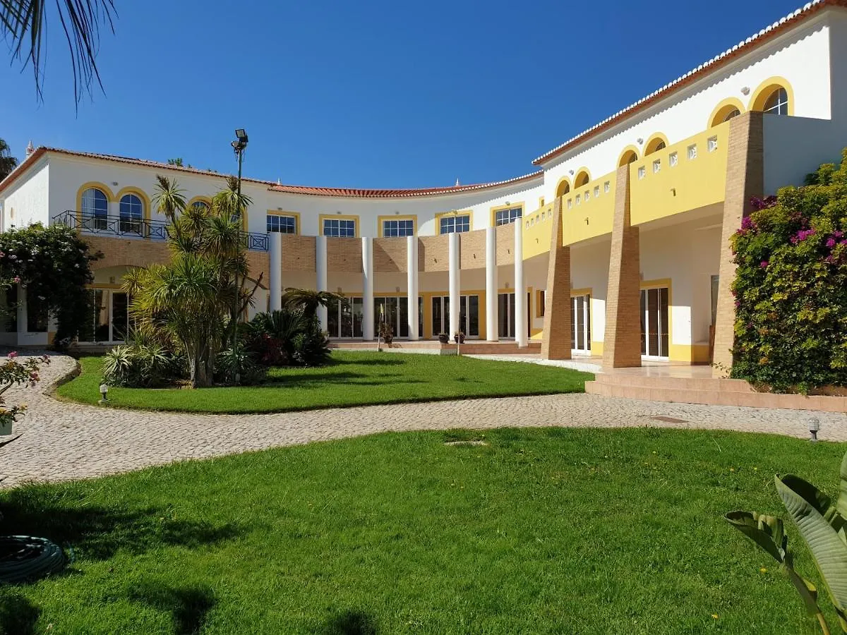 Luz Bay Hotel