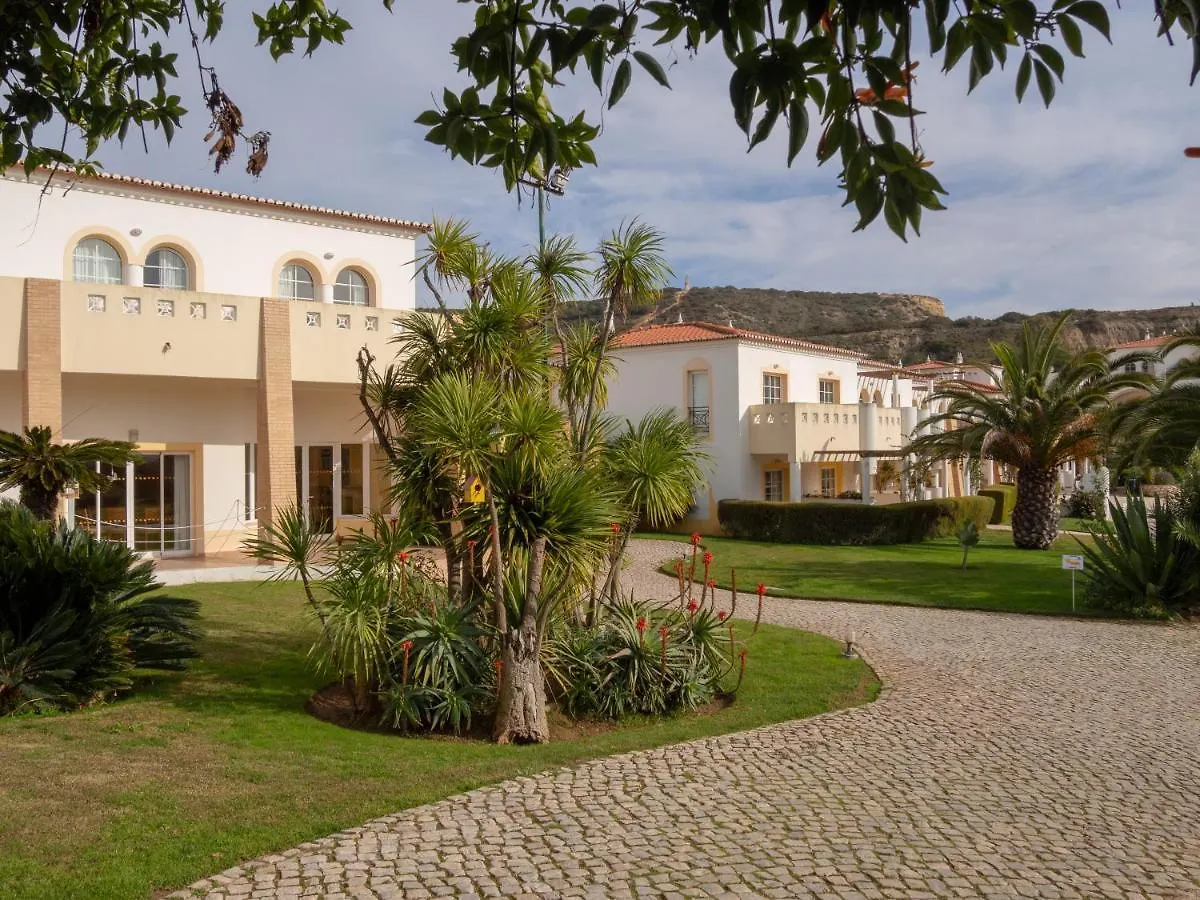 Luz Bay Hotel