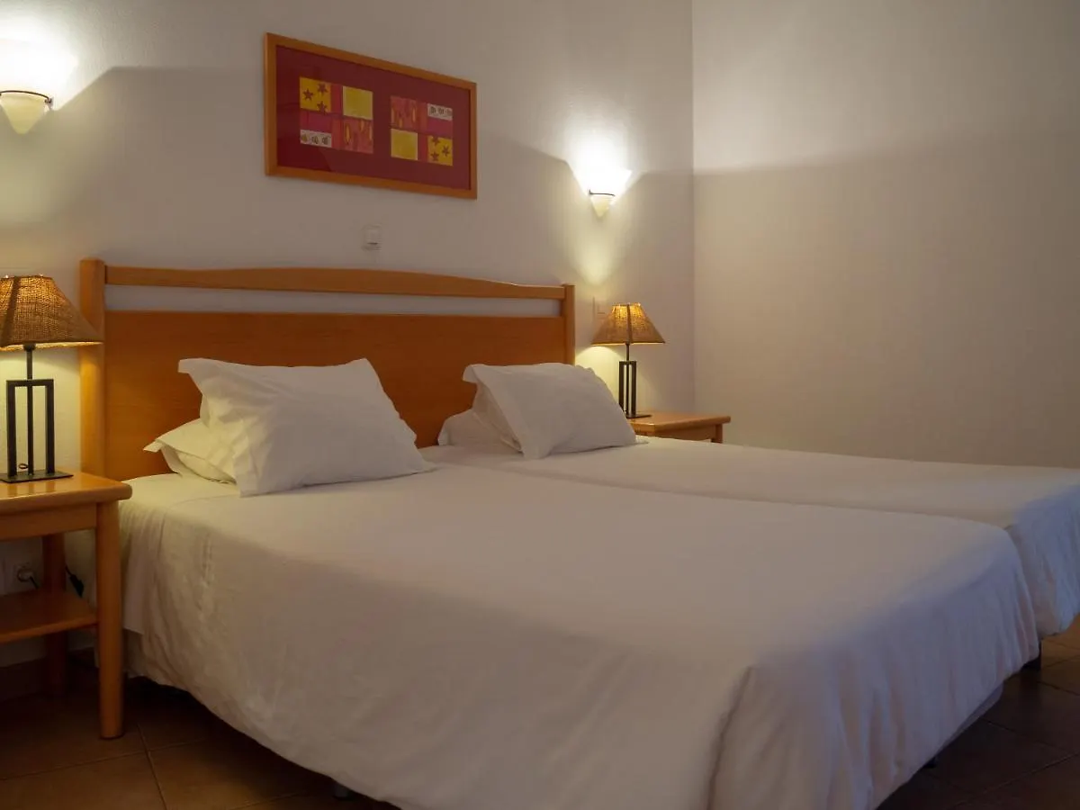 Luz Bay Hotel 4*,